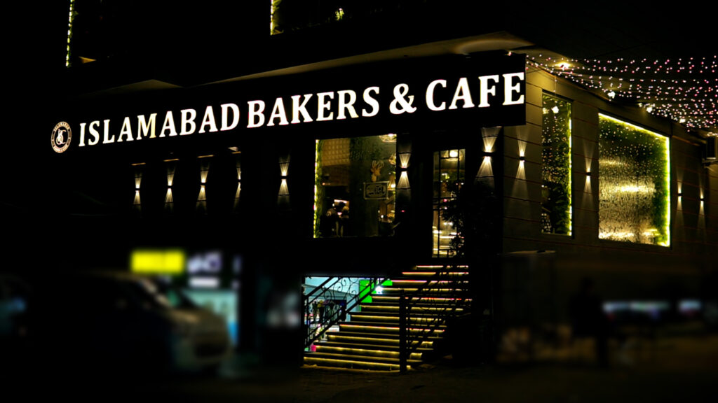 Best Cafes in Swat Valley restaurant front